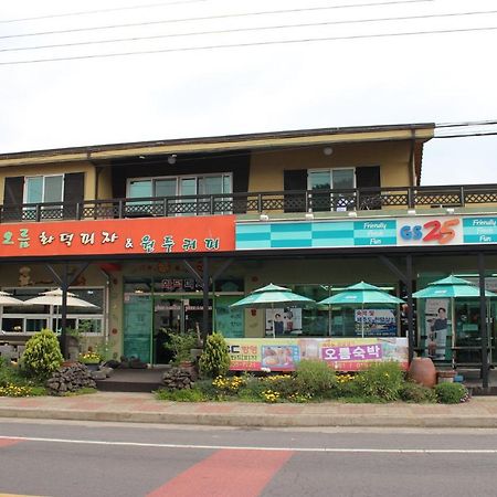 Jeju Oreum Pension מראה חיצוני תמונה