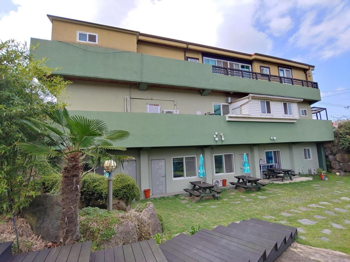 Jeju Oreum Pension מראה חיצוני תמונה